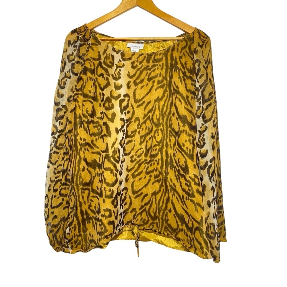 Avenue Blouse Womens 18/20 (2X) Leopard Print Long Sleeve Semi Sheer Silk Career